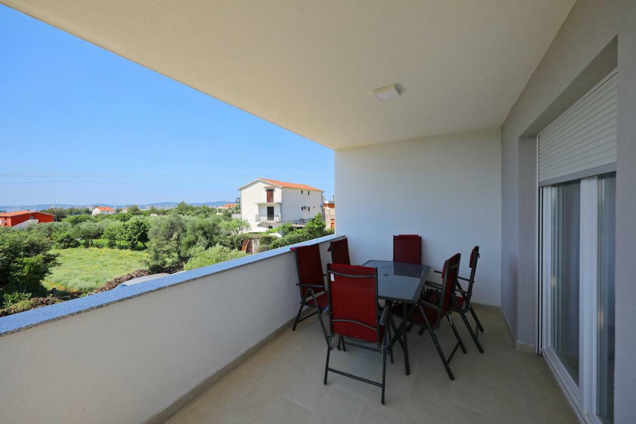 Apartmani Vlado Mitar Sukosan Bagian luar foto