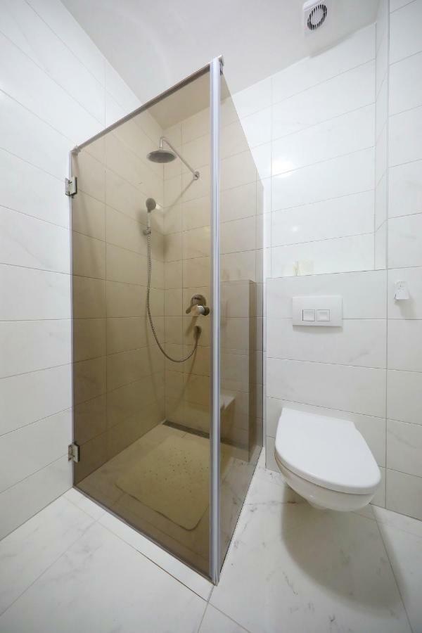 Apartmani Vlado Mitar Sukosan Bagian luar foto